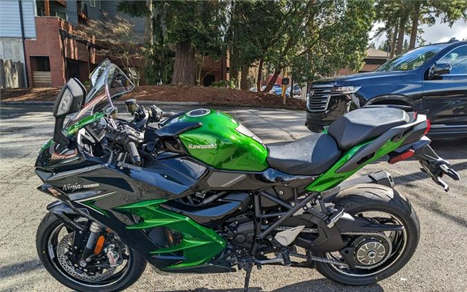 2023 Kawasaki Ninja® H2® SX SE