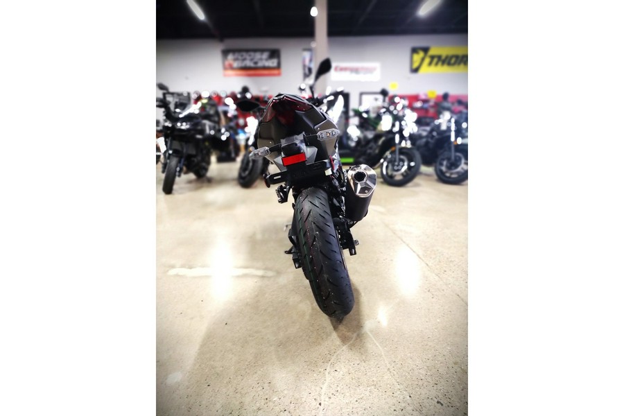 2025 Kawasaki Z500 SE ABS