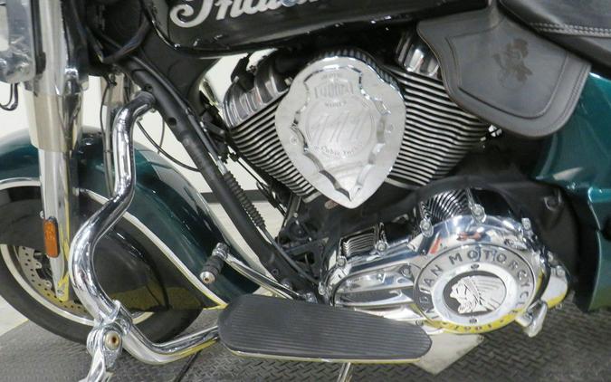 2018 Indian Motorcycle® Springfield® ABS Metallic Jade over Thunder Black