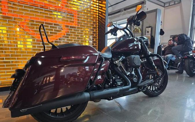 2019 Harley-Davidson® FLHRXS - Road King® Special