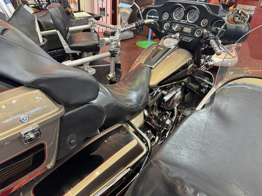 2004 Harley-Davidson® FLHTCUI - Electra Glide® Ultra Classic®