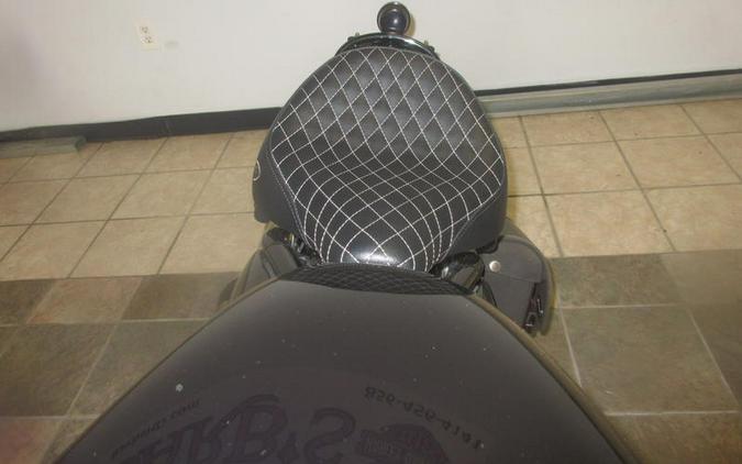 2020 Triumph Bonneville Bobber Black Jet Black