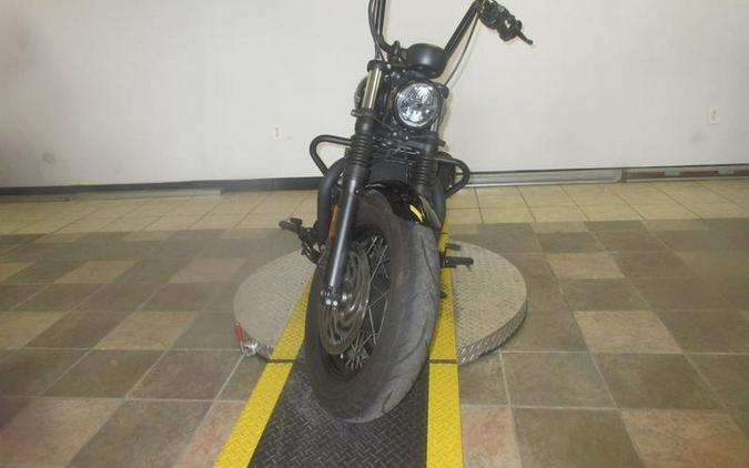 2020 Triumph Bonneville Bobber Black Jet Black