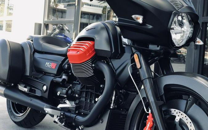 2017 Moto Guzzi MGX-21