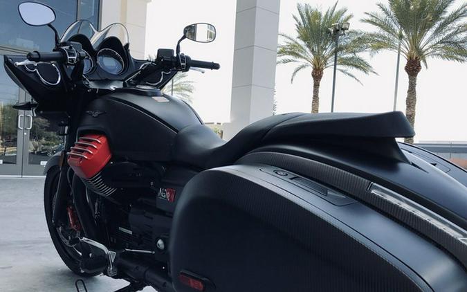 2017 Moto Guzzi MGX-21