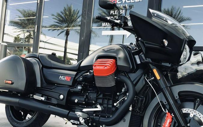 2017 Moto Guzzi MGX-21