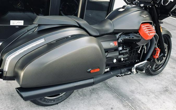 2017 Moto Guzzi MGX-21