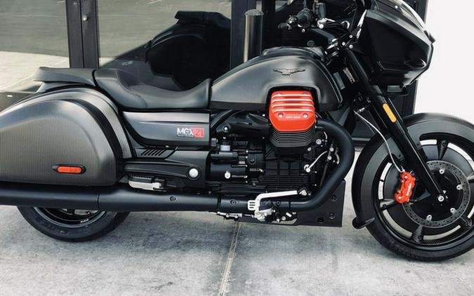 2017 Moto Guzzi MGX-21