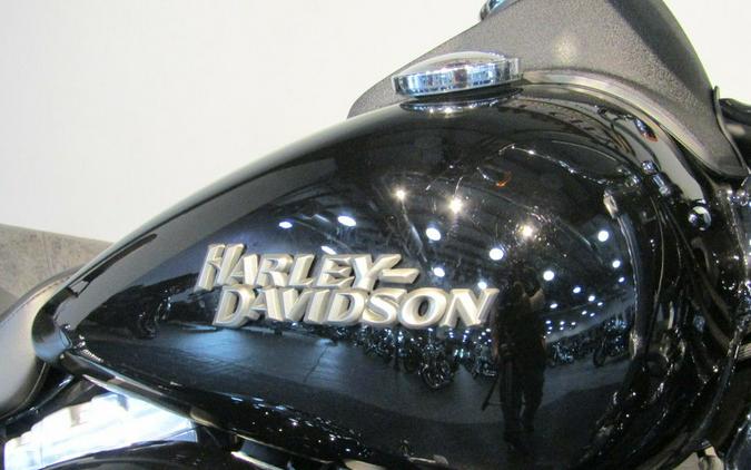 2011 Harley-Davidson® FXDB - Dyna® Street Bob®