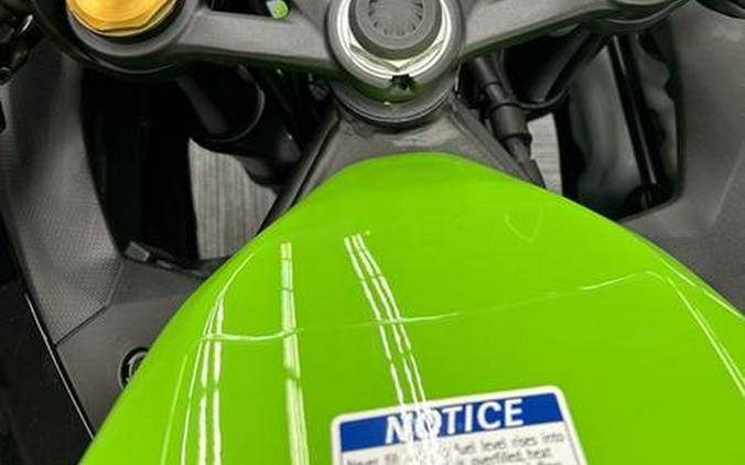 2024 Kawasaki Ninja® ZX™-4RR ABS KRT Edition ABS