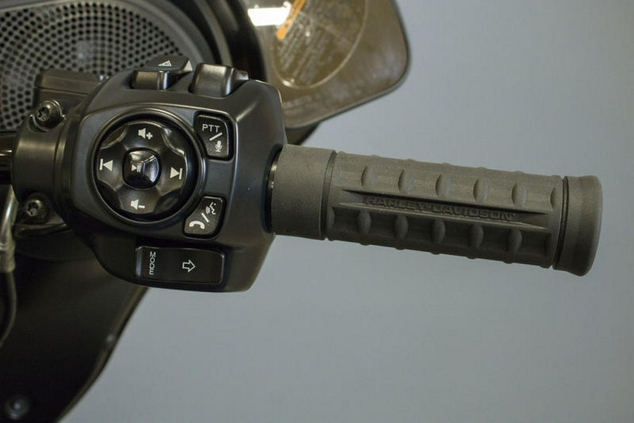 2025 Harley-Davidson® FLHX - Street Glide®