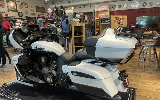 2025 Indian Pursuit Dark Horse W/Powerband Audio Ghost White
