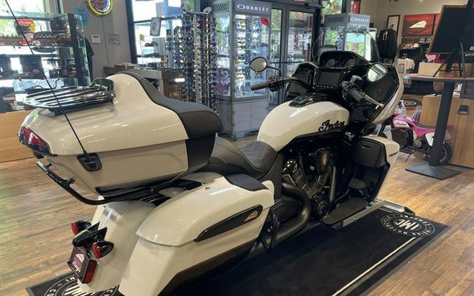 2025 Indian Pursuit Dark Horse W/Powerband Audio Ghost White