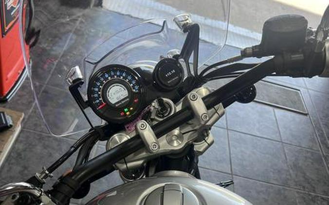 2024 Royal Enfield Super Meteor 650 Interstellar Grey