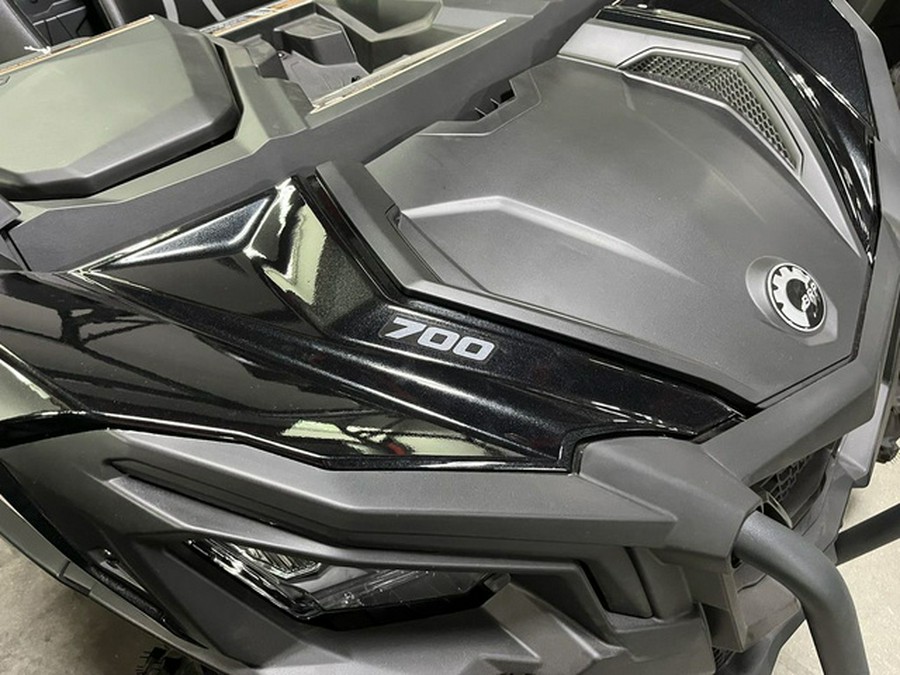 2025 Can-Am Maverick Trail DPS 700