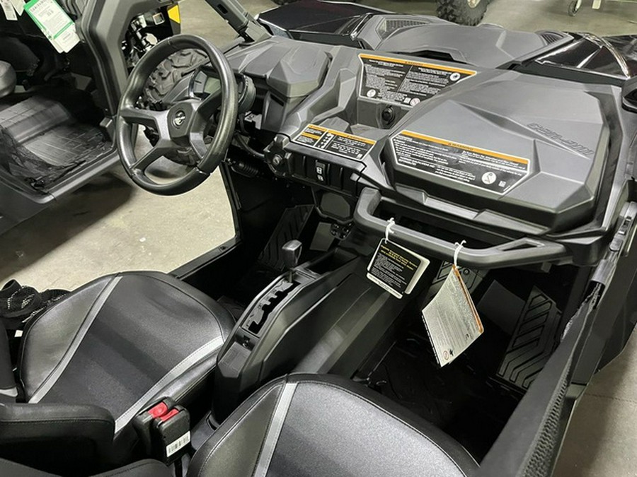 2025 Can-Am Maverick Trail DPS 700