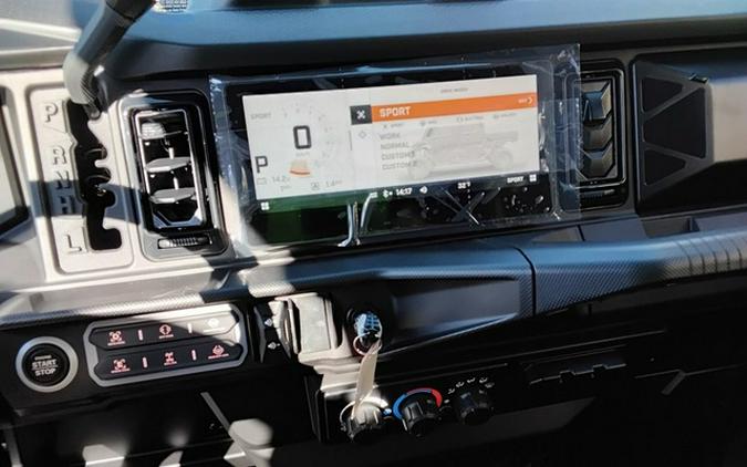 2026 Can-Am Defender MAX Limited HD11 Dark Wildland Camo