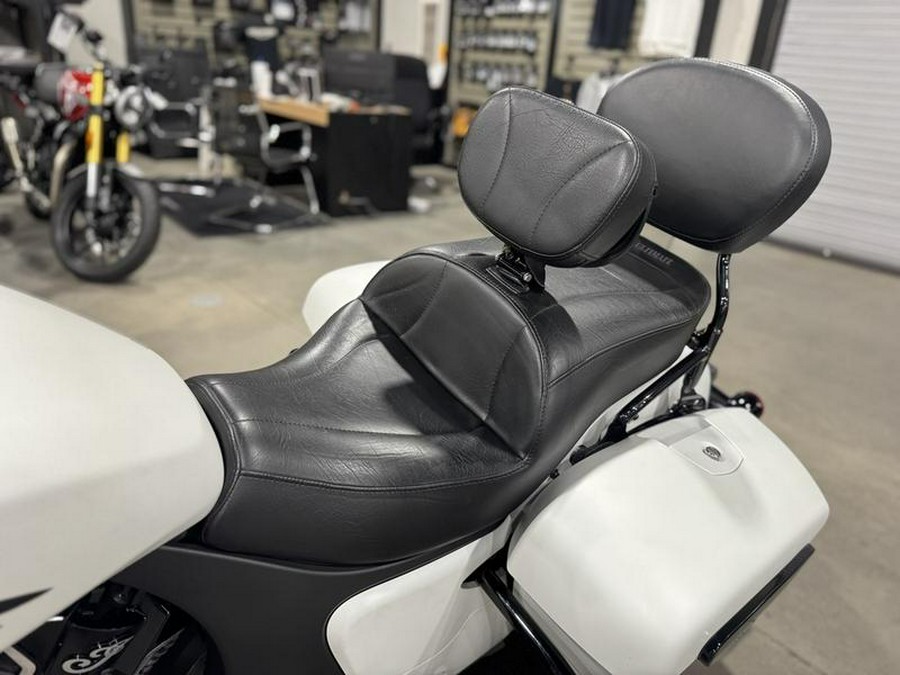 2020 Indian Motorcycle® Challenger Dark Horse White Smoke