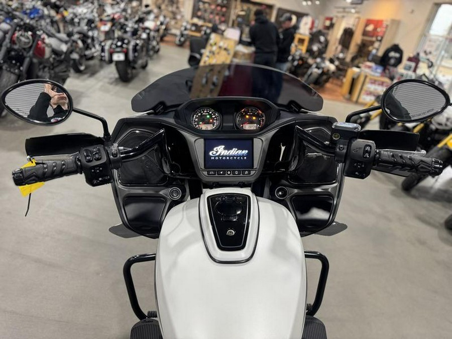 2020 Indian Motorcycle® Challenger Dark Horse White Smoke