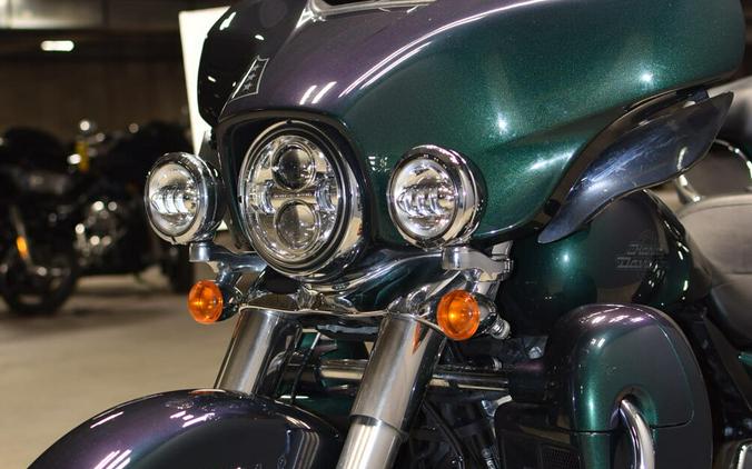 2021 Harley-Davidson Tri Glide Ultra FLHTCUTG