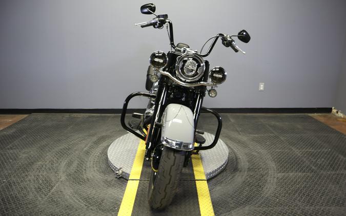 2026 Harley-Davidson Heritage Classic Dark Billiard Gray Black Cast Wheels