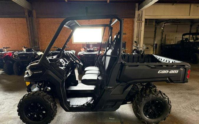2026 Can-Am Defender DPS HD9