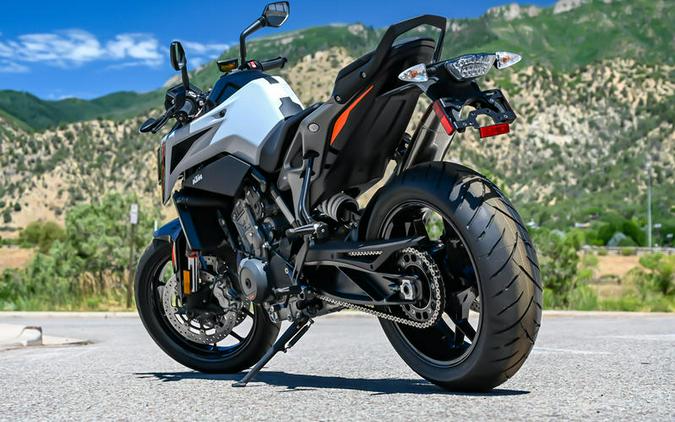 2023 KTM 790 Duke