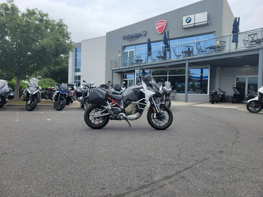 2021 Ducati Multistrada V4S Aviator Grey / Alloy Wheels