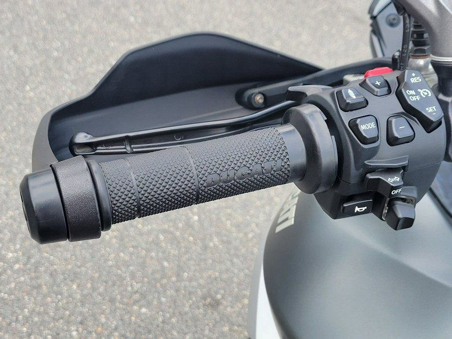 2021 Ducati Multistrada V4S Aviator Grey / Alloy Wheels