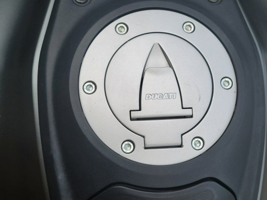 2021 Ducati Multistrada V4S Aviator Grey / Alloy Wheels