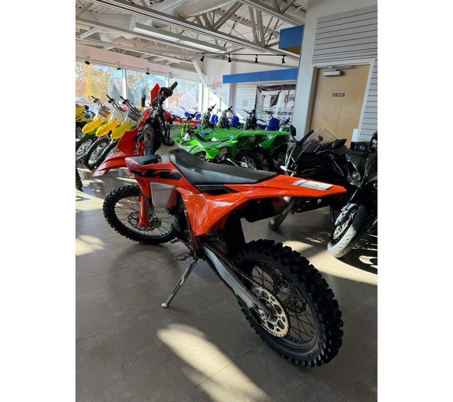 2025 KTM XC 125
