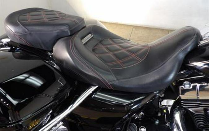 2016 Harley-Davidson Road King®