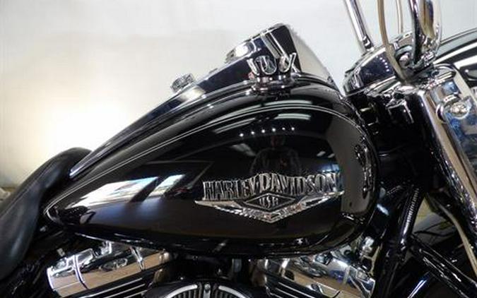 2016 Harley-Davidson Road King®