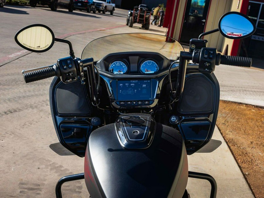 2023 Indian Motorcycle® Challenger Dark Horse®
