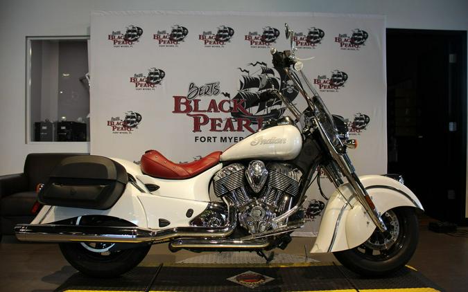 2016 Indian CHIEF CLASSIC, PEARL WHITE, 49S Classic
