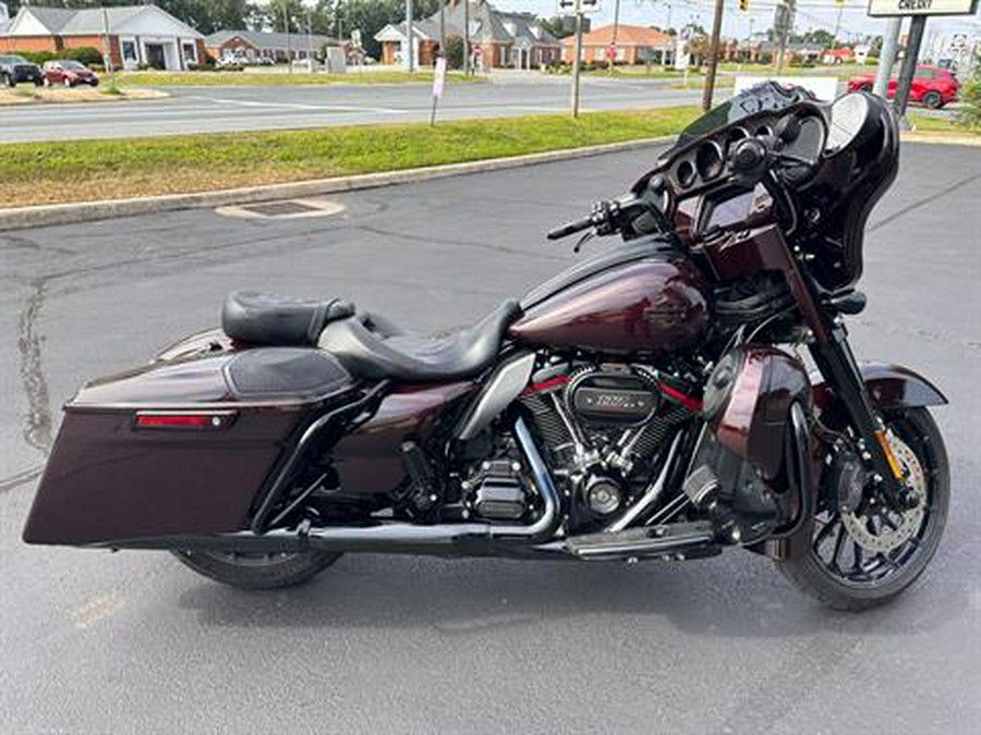 2019 Harley-Davidson CVO™ Street Glide®