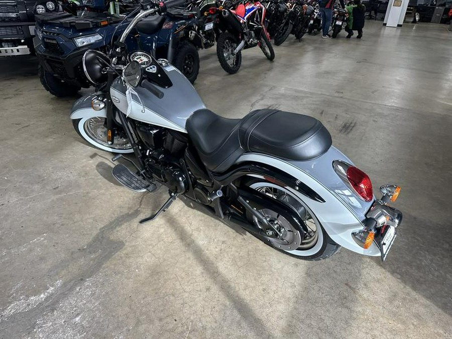 2024 Kawasaki Vulcan® 900 Classic