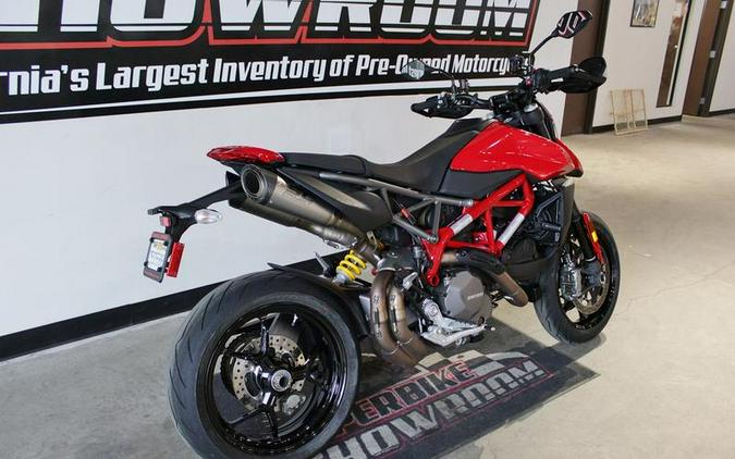 2021 Ducati Hypermotard 950 Ducati Red