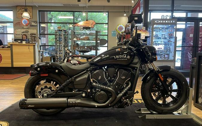 2025 Indian Scout Bobber Black Metallic