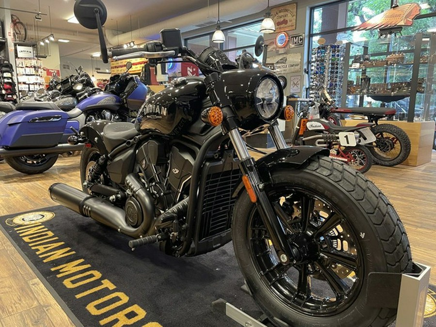 2025 Indian Scout Bobber Black Metallic
