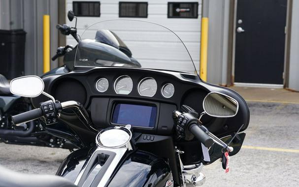 2023 Harley-Davidson FLHTCUTG - Tri Glide Ultra