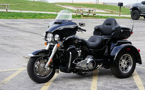 2023 Harley-Davidson FLHTCUTG - Tri Glide Ultra