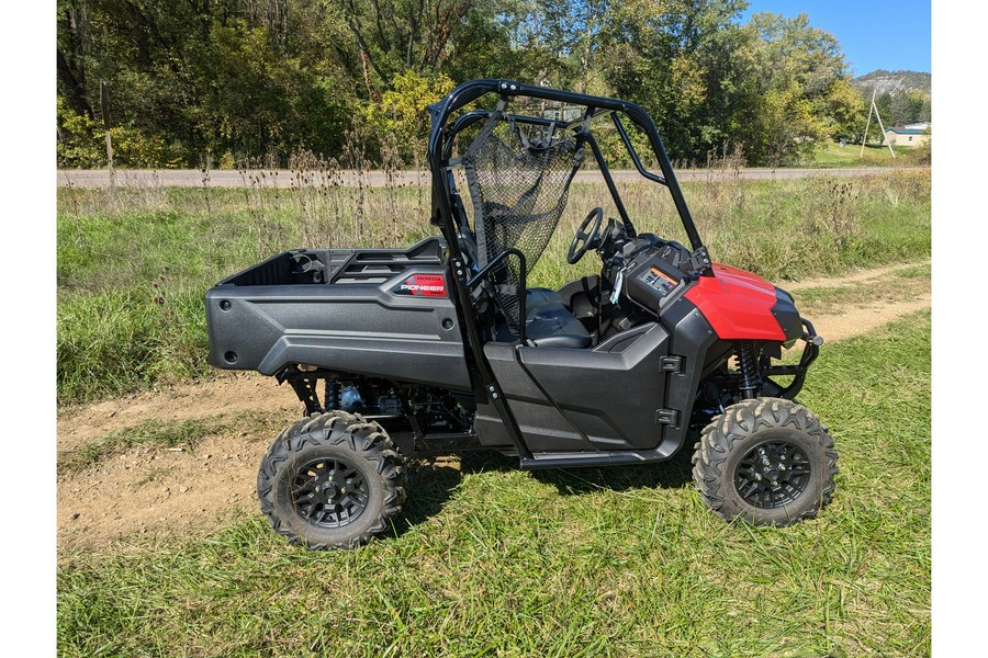 2026 Honda Pioneer 700 Deluxe