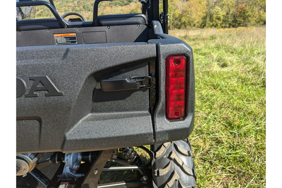 2026 Honda Pioneer 700 Deluxe