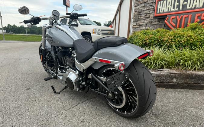 2026 Harley-Davidson BREAKOUT
