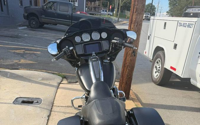 2022 Harley-Davidson Street Glide Special FLHXS