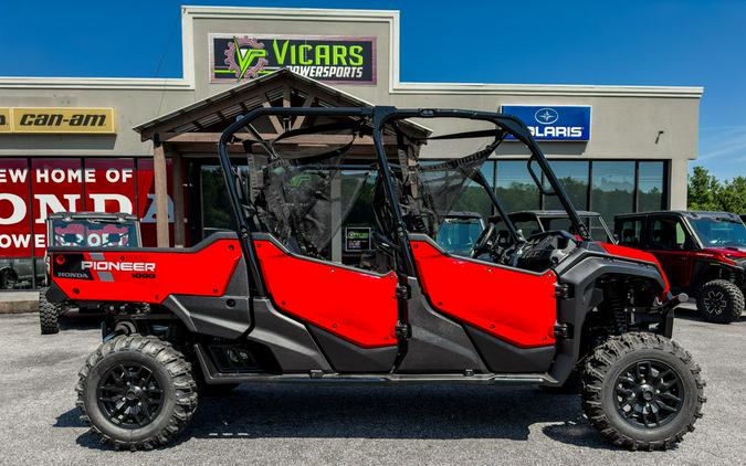 2023 Honda® Pioneer 1000-6 Deluxe Crew