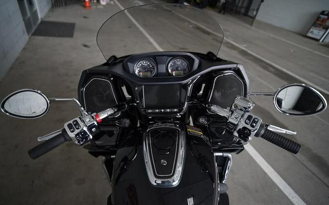 2023 Indian Motorcycle® Pursuit Limited Black Metallic