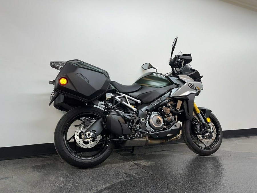 2024 Suzuki GSX-S1000GX Plus