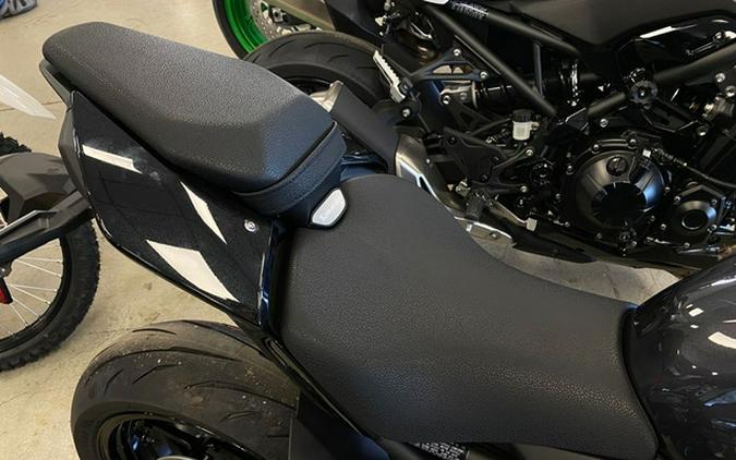 2025 Kawasaki Z900 ABS
